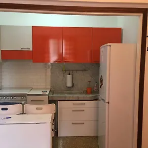 Ad Metro Dal Centro , Genova Italia